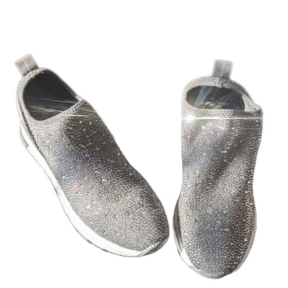 STEVE MADDEN Sparkly Silver Gray Slip on Sneakers Shoes Fit Size 7 - 7.5 - Picture 2 of 12